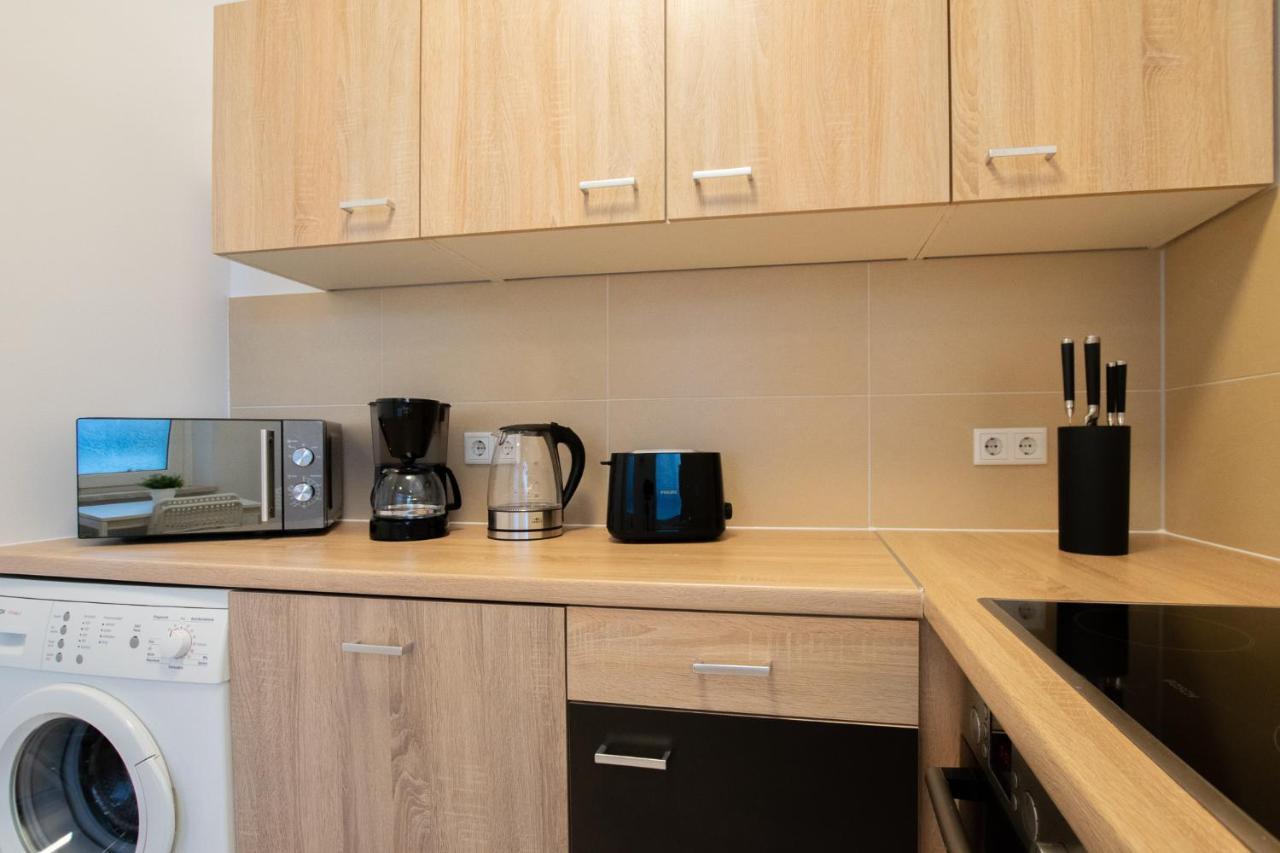Raj Living - 1 Or 4 - 15 Min To Messe Dus - 10 Min Old Town Dus Düsseldorf